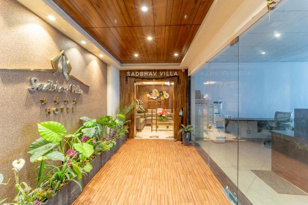 Hotel Sadbhav Villa Surate Extérieur photo